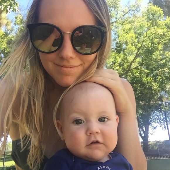 Meet your Posher, Becky - Picture 2 of 8